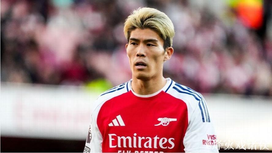 富安健洋即将加盟阿贾克斯，今晚抵达阿姆斯特丹准备明日体检