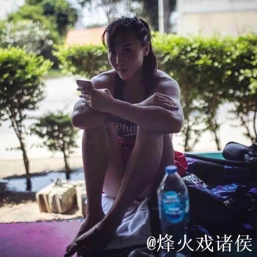 强力耳光大赛女选手被扇得血流如注